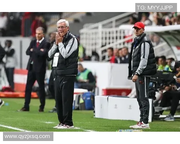 足球明星脚部受伤真实照片曝光引发球迷热议与关切