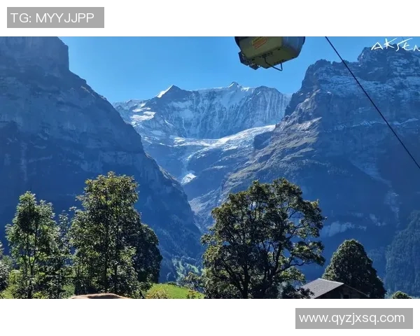 足球明星合影特效图高清呈现足球场上璀璨星光的瞬间与激情